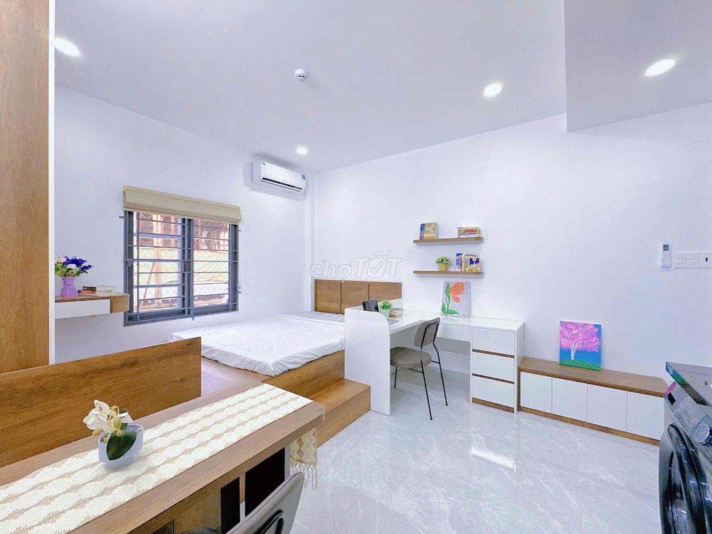 ⬆  766/ Sư Vạn Hạnh, Q10 Phòng 402, studio cửa sổ