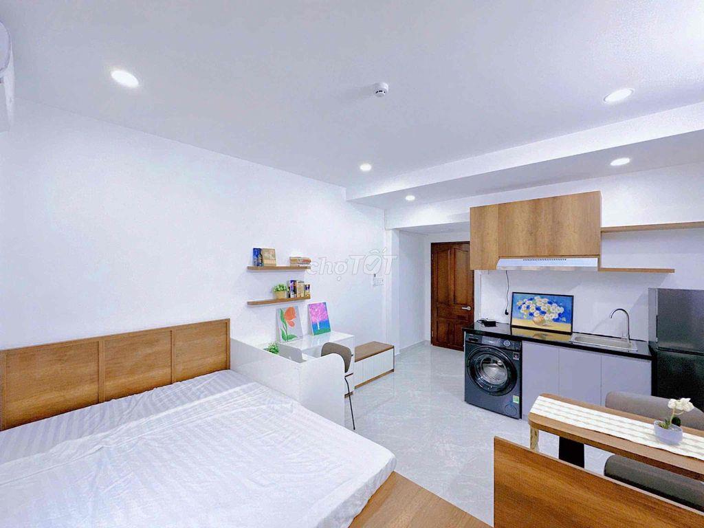 ⬆  766/ Sư Vạn Hạnh, Q10 Phòng 402, studio cửa sổ