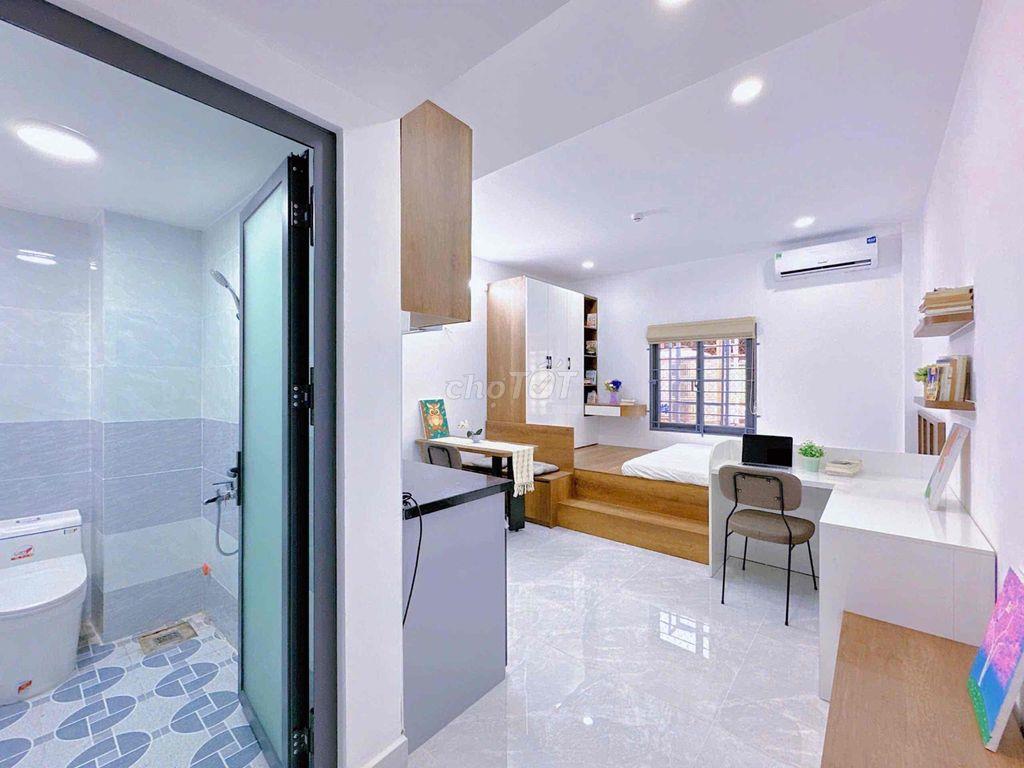 ⬆  766/ Sư Vạn Hạnh, Q10 Phòng 402, studio cửa sổ