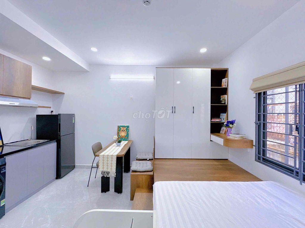 ⬆  766/ Sư Vạn Hạnh, Q10 Phòng 402, studio cửa sổ