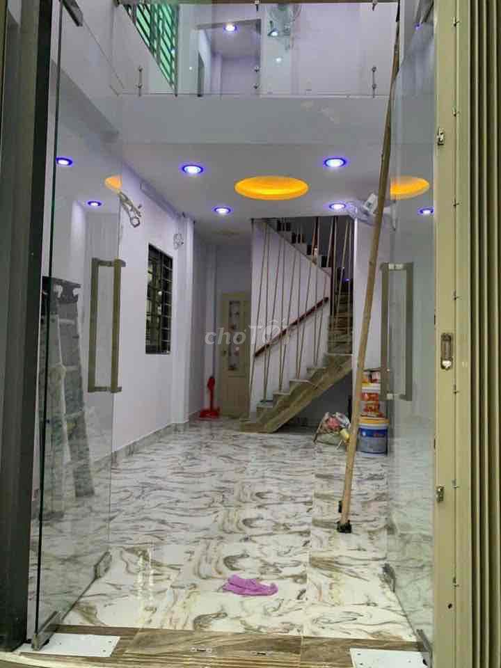 Nhà thuê góc 2 mặt tiền Lý Thái Tổ (5 tầng) - Quận 3