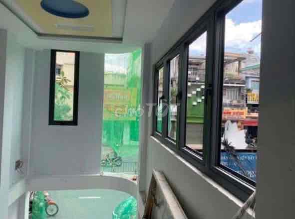 Nhà thuê góc 2 mặt tiền Lý Thái Tổ (5 tầng) - Quận 3