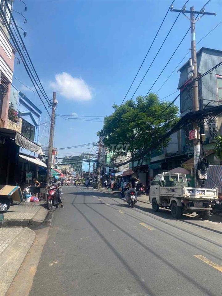 Nguyên căn mặt tiền Cao Xuân Dục