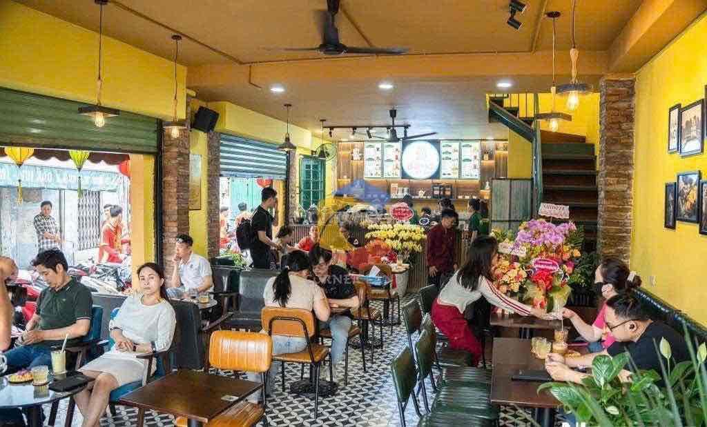 cho thuê nhà nguyên căn góc 2MT Hoà Bình