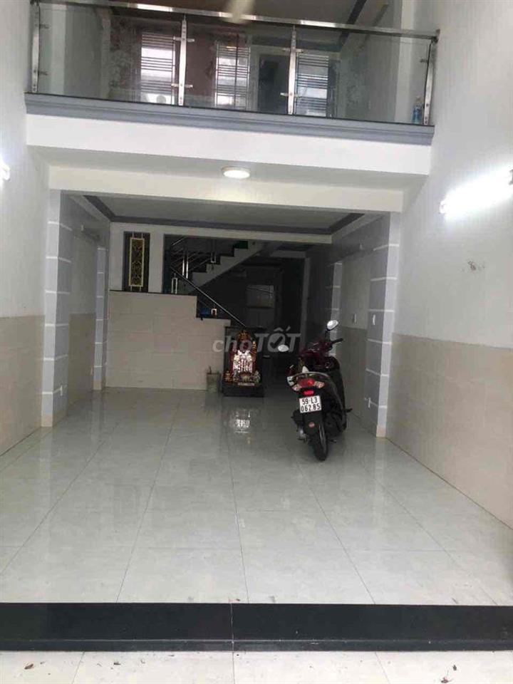 Phòng ngay đường số 6 . khu Tên lửa. Binh Tan