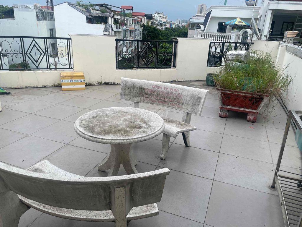 Nguyên Tâng 3 . ngay đường 23 khu Binh Phú Q6
