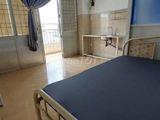 PHÒNG TRỌ CÓ GÁC BAN CÔNG GẦN MEGA BÌNH PHÚ