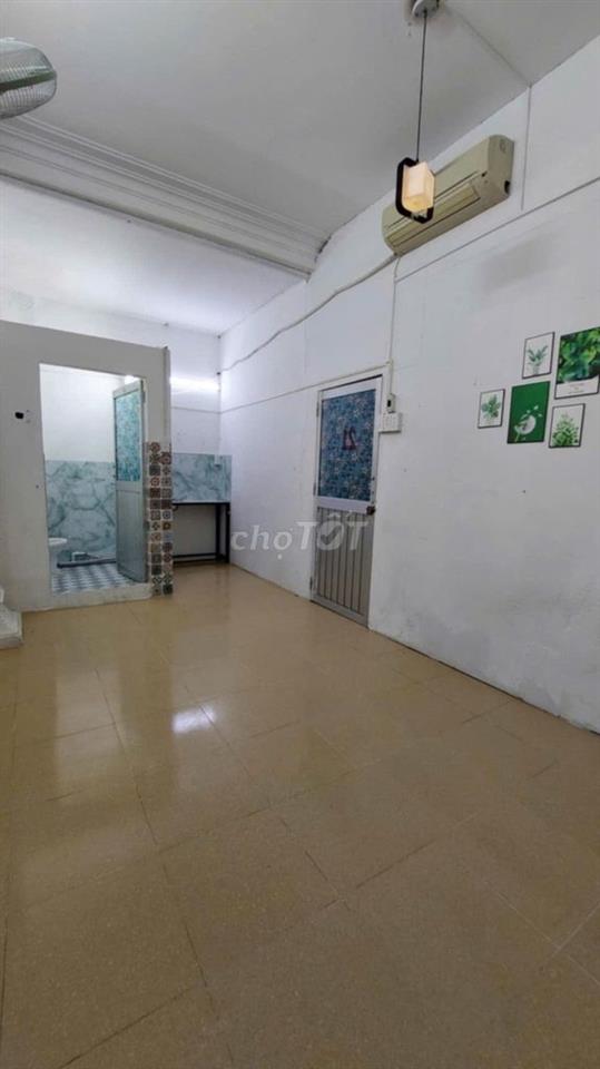 PHÒNG TRỐNG GIÁ RẺ ,AN NINH GẦN MEGA BÌNH PHÚ
