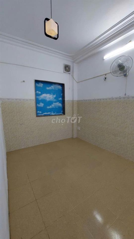 PHÒNG TRỐNG GIÁ RẺ ,AN NINH GẦN MEGA BÌNH PHÚ