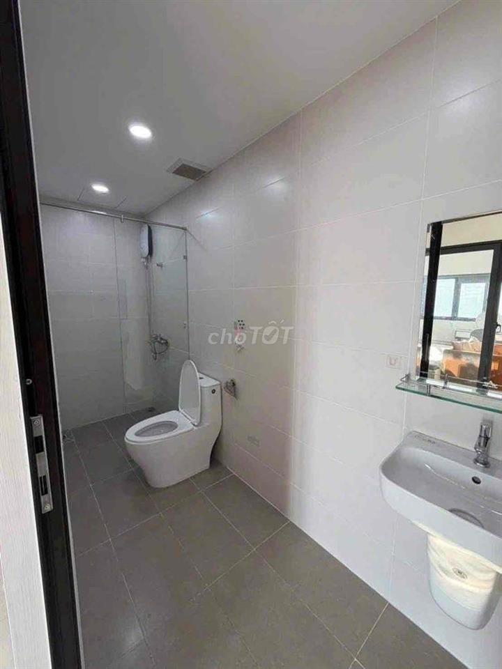 Cho thuê căn hộ 1PN tách bếp 45m2 chỉ 7tr5 gần LOTTE MART, RMIT, NTTU
