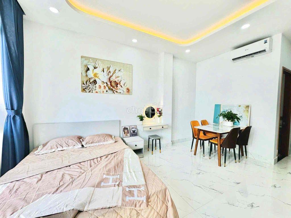 Cho thuê căn hộ studio ban công 35m2 chỉ 6tr5 gần ĐH UFM, PHÚ MỸ HƯNG