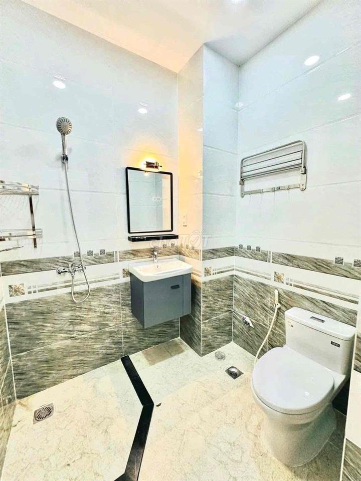 Cho thuê căn hộ studio ban công 35m2 chỉ 6tr5 gần ĐH UFM, PHÚ MỸ HƯNG