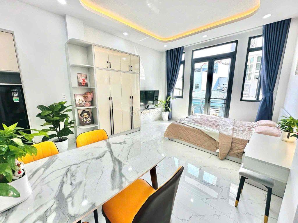 Cho thuê căn hộ studio ban công 35m2 chỉ 6tr5 gần ĐH UFM, PHÚ MỸ HƯNG