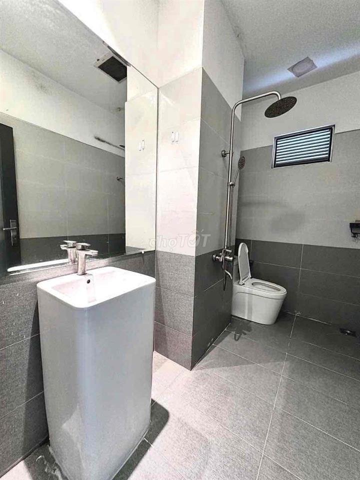 Cho thuê căn hộ studio 35m2 chỉ 5tr1 gần LOTTE MART, UFM, PHÚ MỸ HƯNG