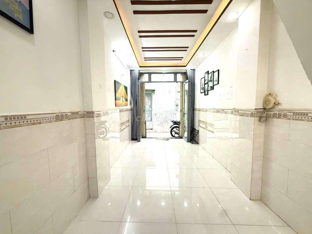 Bán nhà 2 phòng Lâm Văn Bền