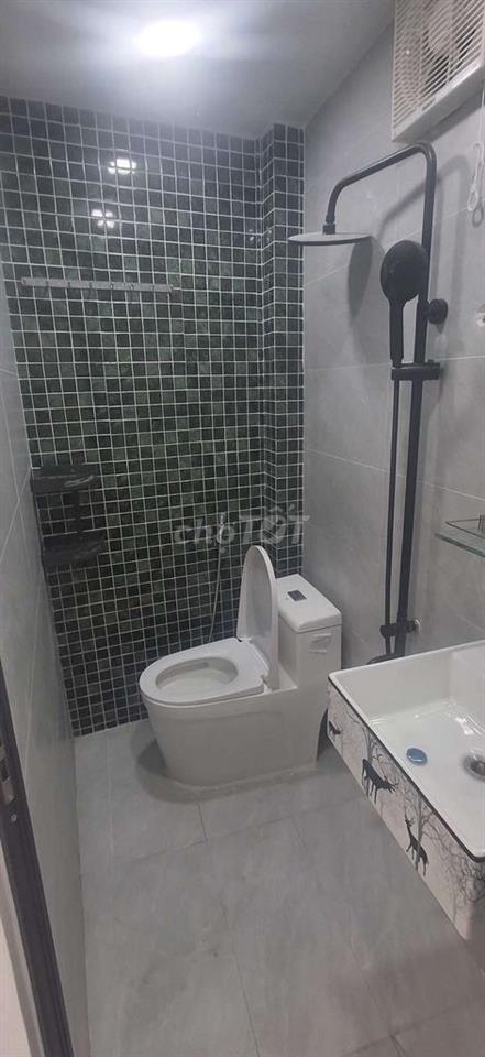 Nhà đẹp 3 phòng Quận 4