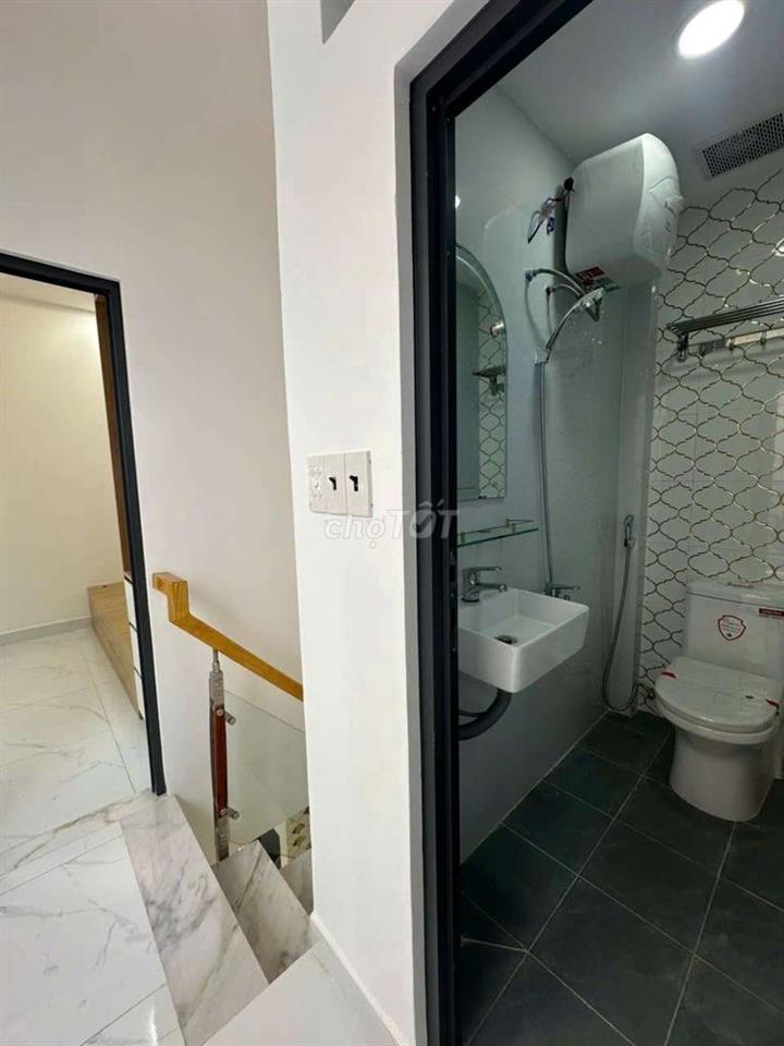 Nhà giá tốt khu vip Lâm Văn Bền quận 7