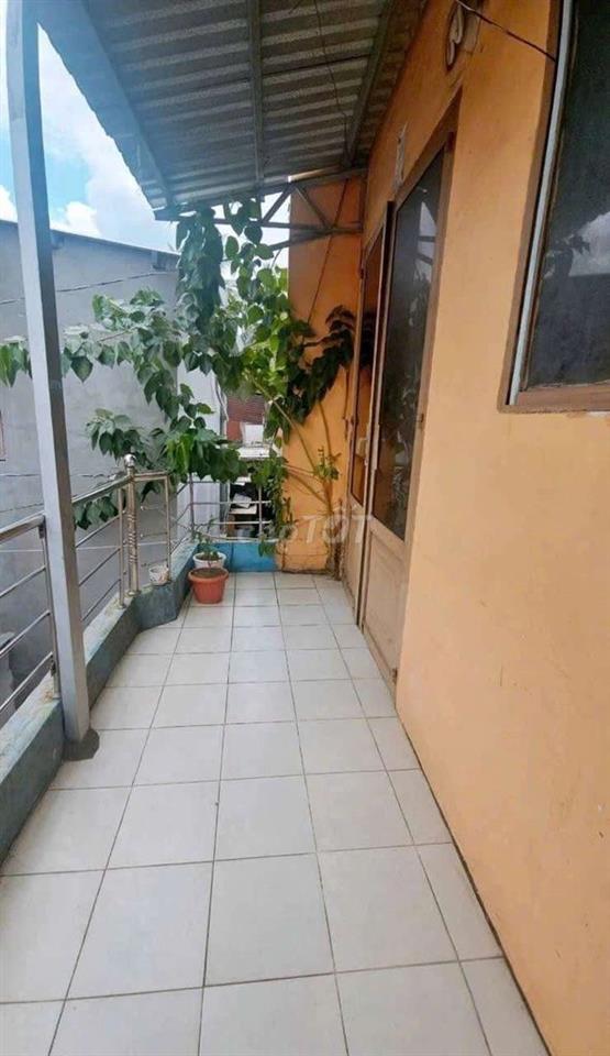 Nhà quận 7 rẽ hơn giấy tay