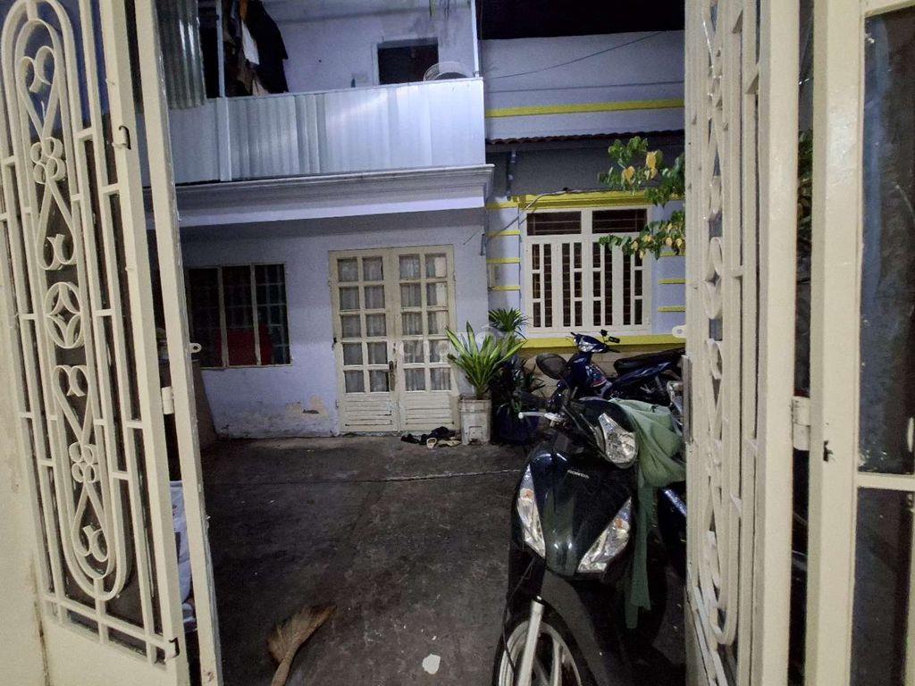 Cho Thuê nhà nguyên căn hẻm xe hơi