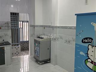 Phòng trống vào ở ngày Quận 8 gần cầu nguyễn tri phương