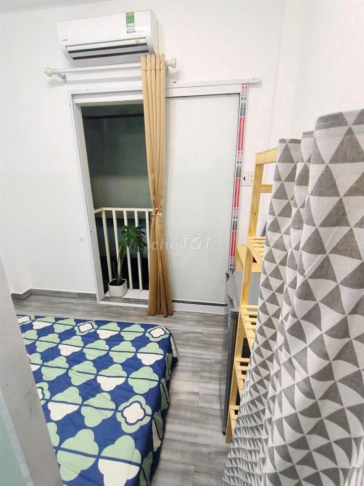 Phòng trống vào ở ngay Q1