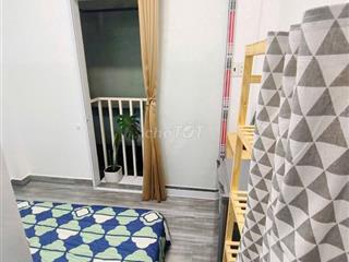 Phòng trống vào ở ngay Q1