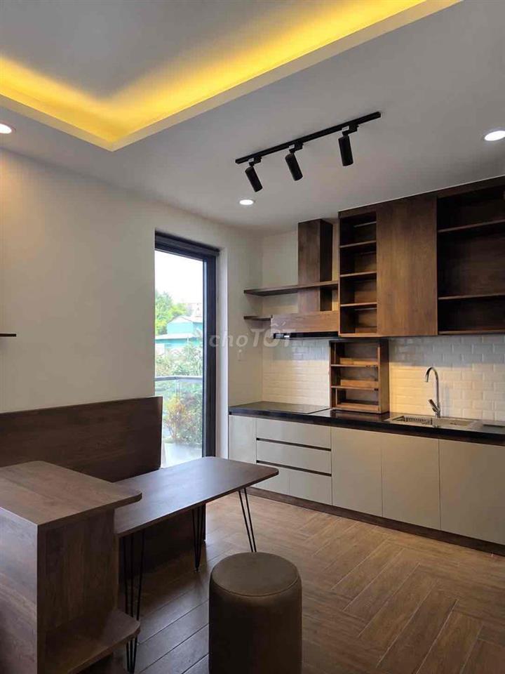 CĂN HỘ FULL NT BANCOL VIEW C.V GIA ĐỊNH GẦN SÂN BAY PHÙ HỢP 2-3 NGƯỜI.