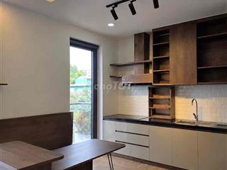 CĂN HỘ FULL NT BANCOL VIEW C.V GIA ĐỊNH GẦN SÂN BAY PHÙ HỢP 2-3 NGƯỜI.