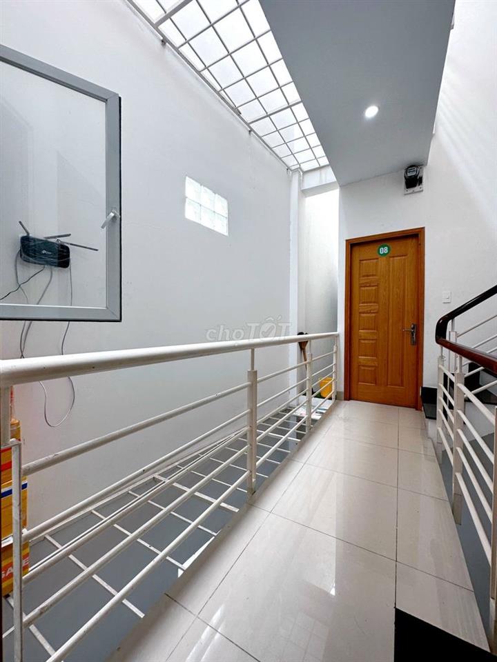 Studio full NT, Thép Mới, Hoàng Hoa Thám