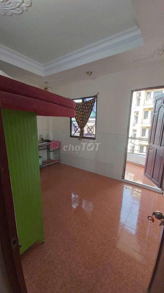 phòng trọ có ban công rộng