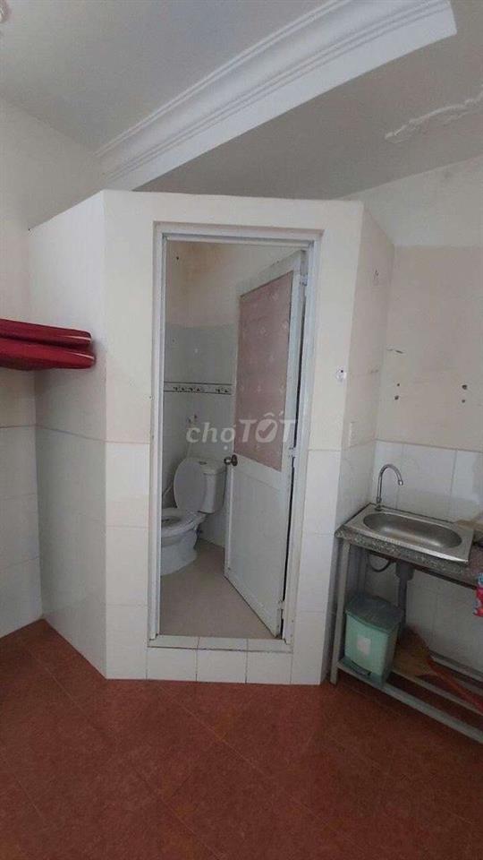 phòng trọ có ban công rộng