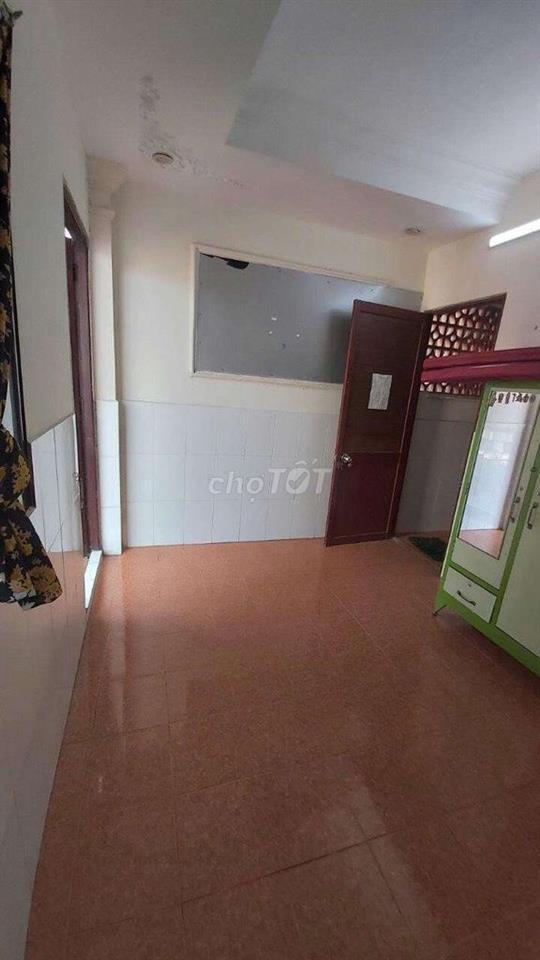 phòng trọ có ban công rộng
