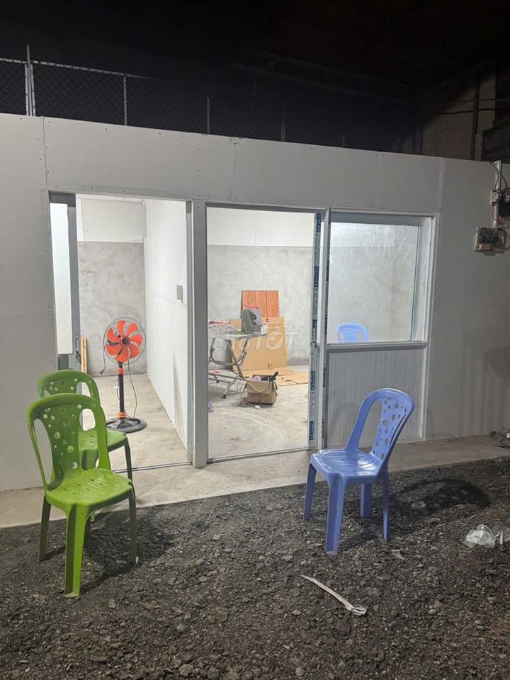 Chính chủ cho thuê Kho 250m2 khu vực Bình Tân