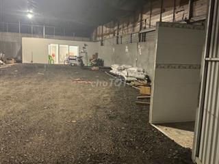 Chính chủ cho thuê Kho 250m2 khu vực Bình Tân