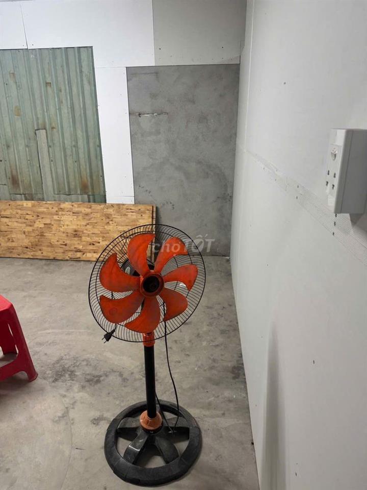 Chính chủ cho thuê Kho 250m2 khu vực Bình Tân