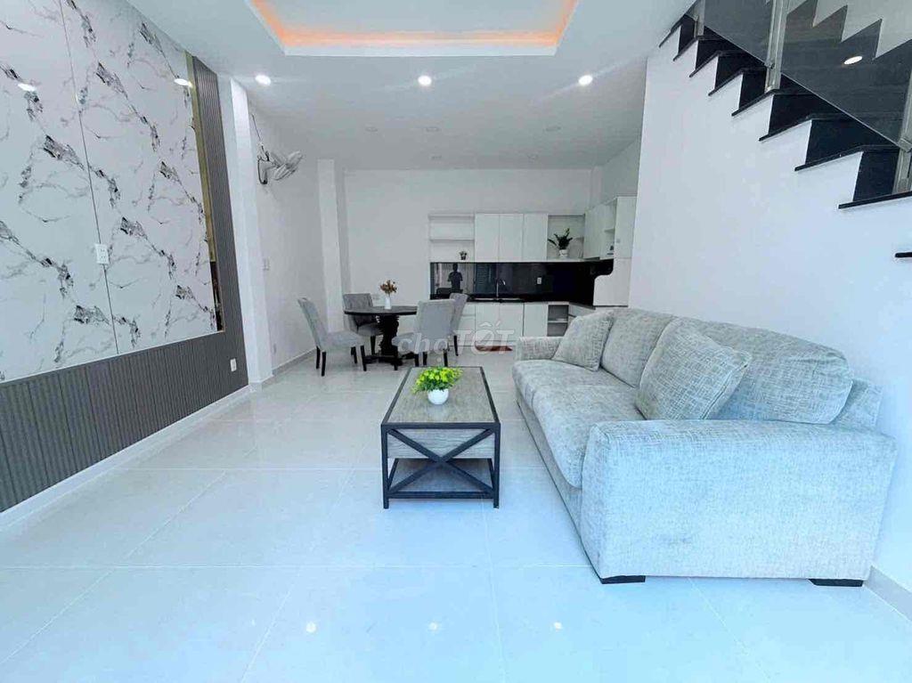 Cần bán gấp căn nhà 3 tấm tại 763/5/18/9 Trường Chinh