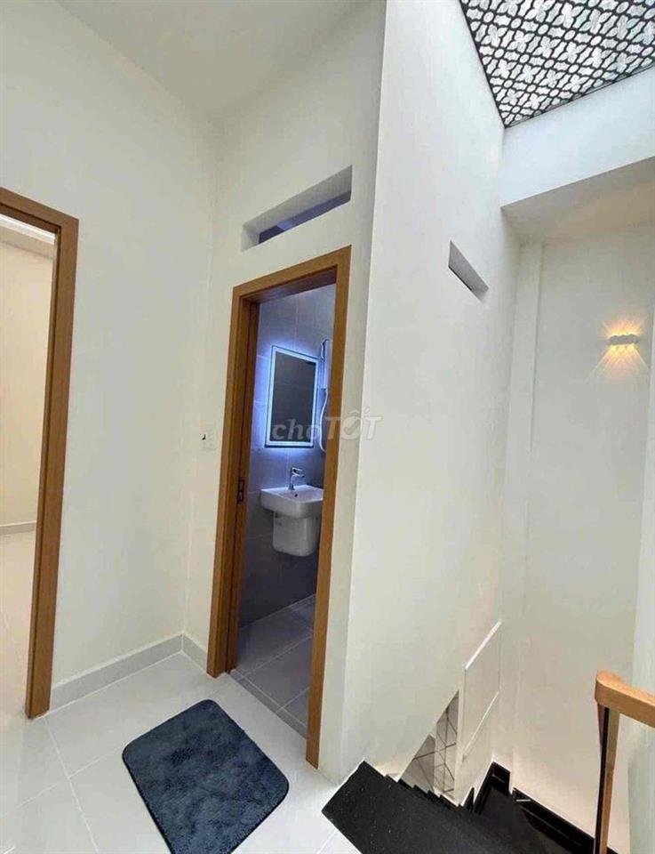 Hẻm 6m TÂN HƯƠNG, 2 Tấm, 4 x 18m, 3 Phòng Ngủ, 3 wc