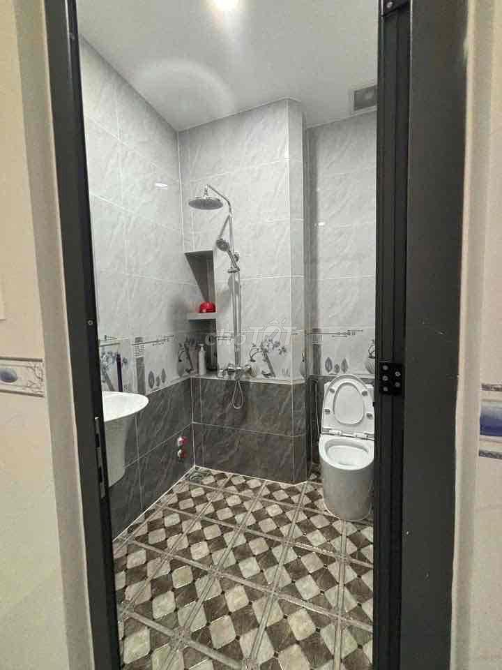 Hẻm 6m Thông Tô Hiệu, 2 Lầu, 4 x 16m, 3 Phòng Ngủ, 3 wc, Sân Thượng