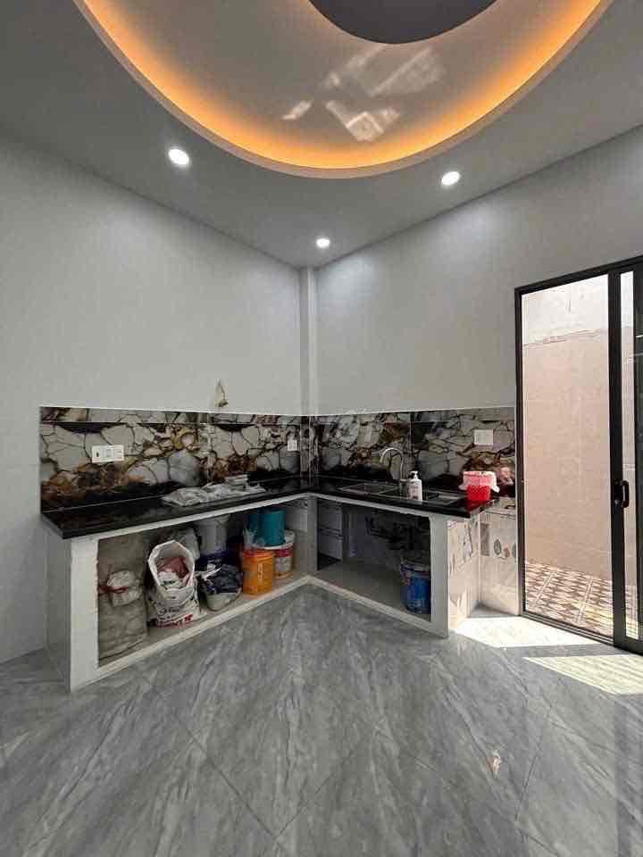 Hẻm 6m Thông Tô Hiệu, 2 Lầu, 4 x 16m, 3 Phòng Ngủ, 3 wc, Sân Thượng