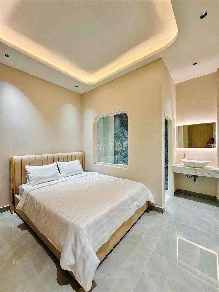 Hẻm 6m Bờ Bao Tân Thắng, 4 Tấm, 4 x 18m, 5 Phòng Ngủ, 5 wc, sân Thượng