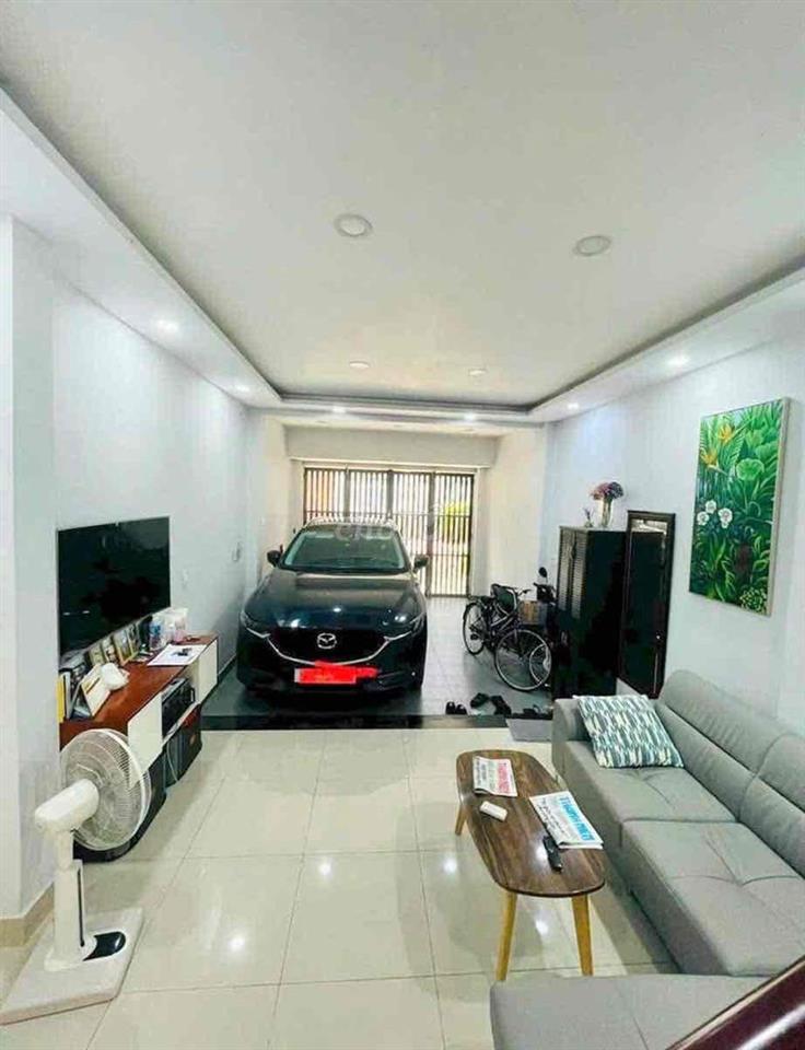 Mặt Tiền Khu Họ Lê & Nguyễn Sơn, 3 Tấm, 4 x 20m, 4 Phòng Ngủ, 4 wc