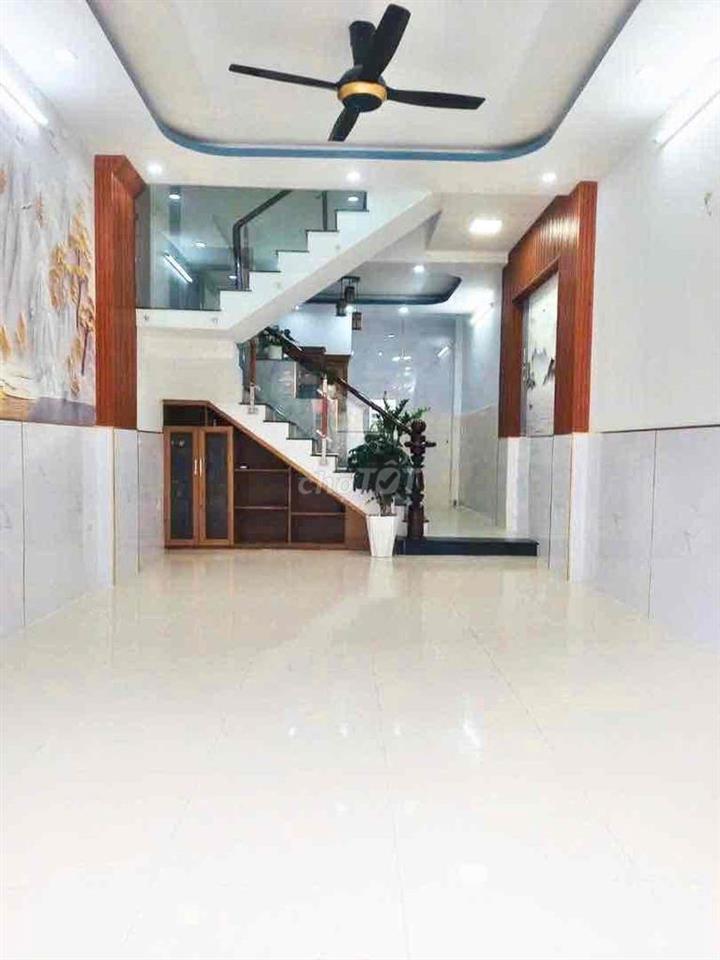 Hẻm 6m đường TÂN HƯƠNG, 3 Tấm, 4 x 16m, 4 Phòng Ngủ, 4 wc, Sân Thượng