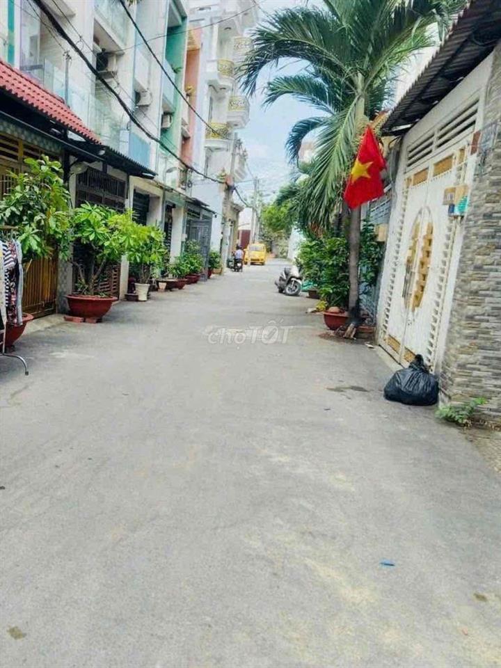 Hẻm 6m Tân Hương, 3 Lầu, 4 x 16m, 4 Phòng Ngủ, 4 wc, sân Thượng