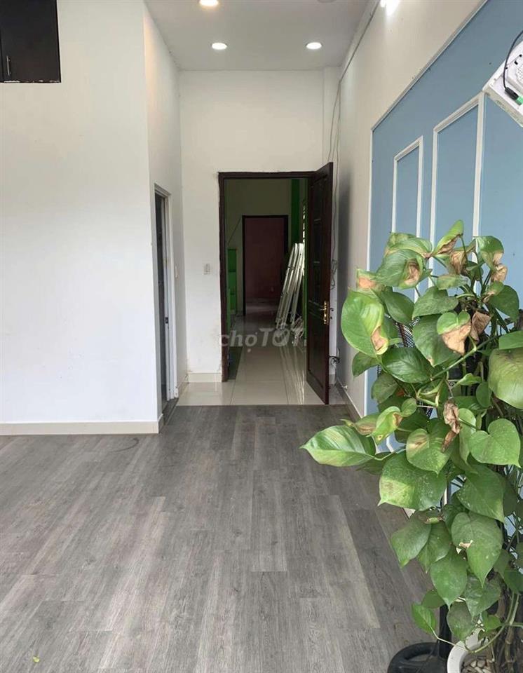 Sang CHDV 8Pn,3 lầu, giá Thuê 12tr, lợi nhuận 11tr, Ký Công Chứng