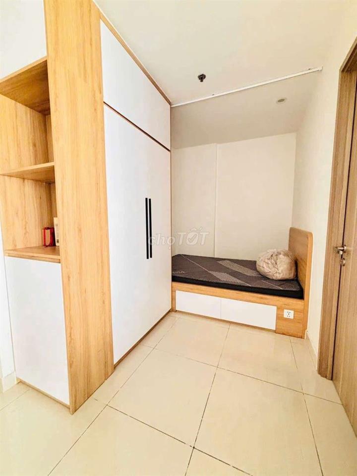 Bán Căn Hộ 1PN+1Nội thất Gỗ, 47 m2, 2,3 tỷ 