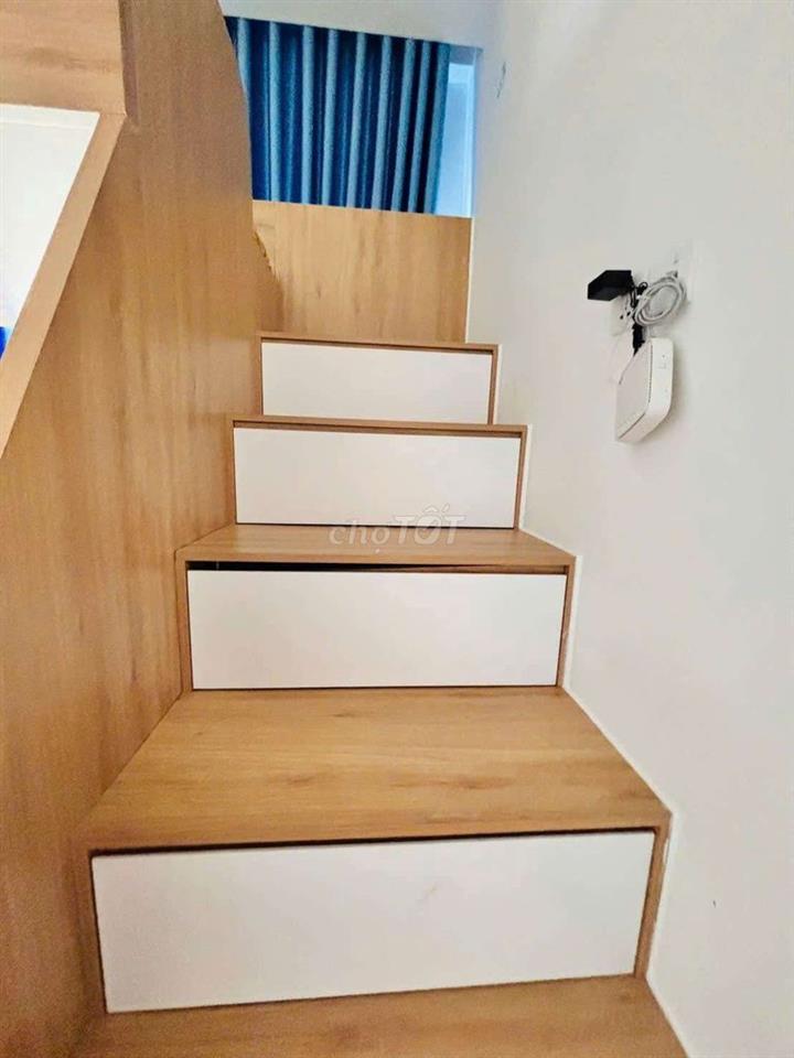 Bán Căn Hộ 1PN+1Nội thất Gỗ, 47 m2, 2,3 tỷ 
