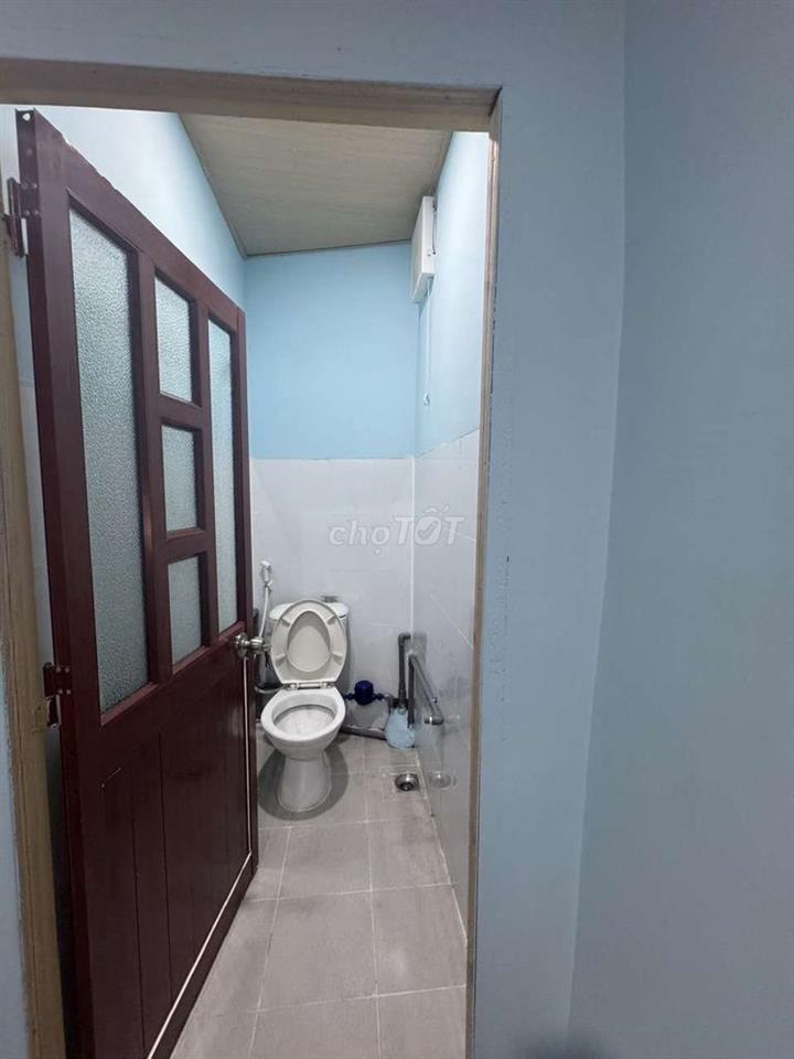 Chi Thuê Phòng 30 m2, 7 triệu / tháng 