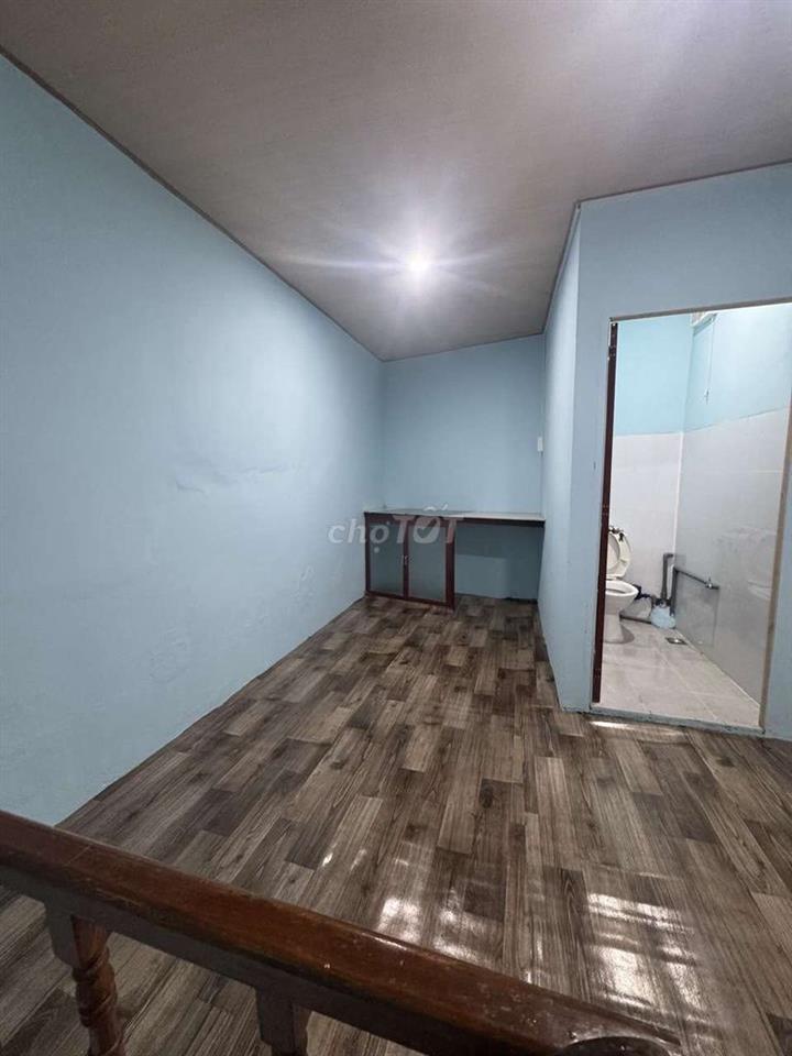 Chi Thuê Phòng 30 m2, 7 triệu / tháng 