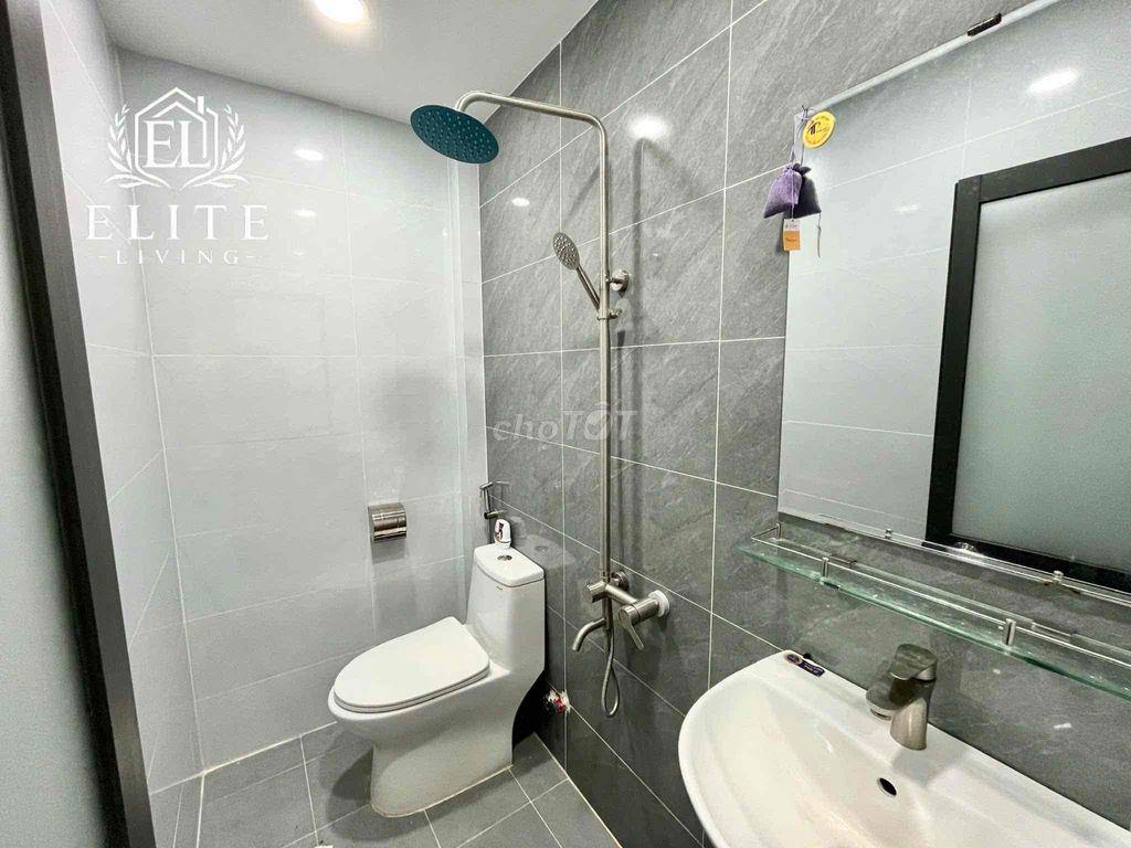 NGAY ĐẠI HỌC NGÂN HÀNG - UTE - Ở LIỀN ĐƯỢC