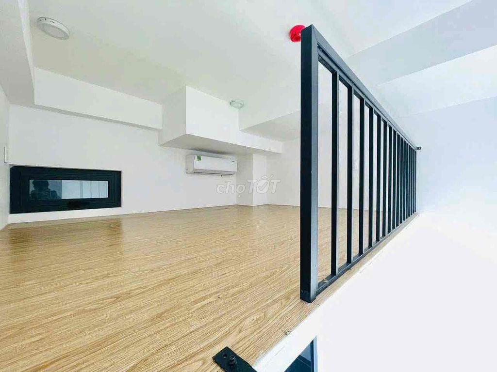 GÁC CỬA SỔ TRỜI NGAY PHẠM VĂN ĐỒNG - KHA VẠN CÂN